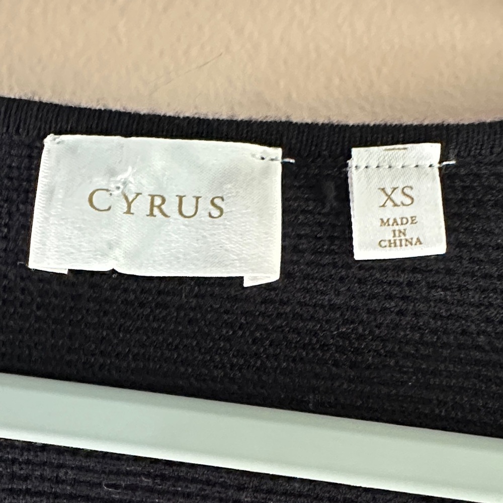 Cyrus Women's Black V-Neck Sweater - Picture 2 of 6